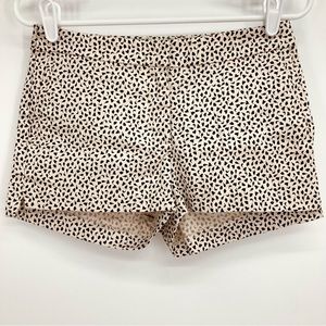 ❤️‍🔥 (5/20) H&M Women's Feather Print Shorts Size 4